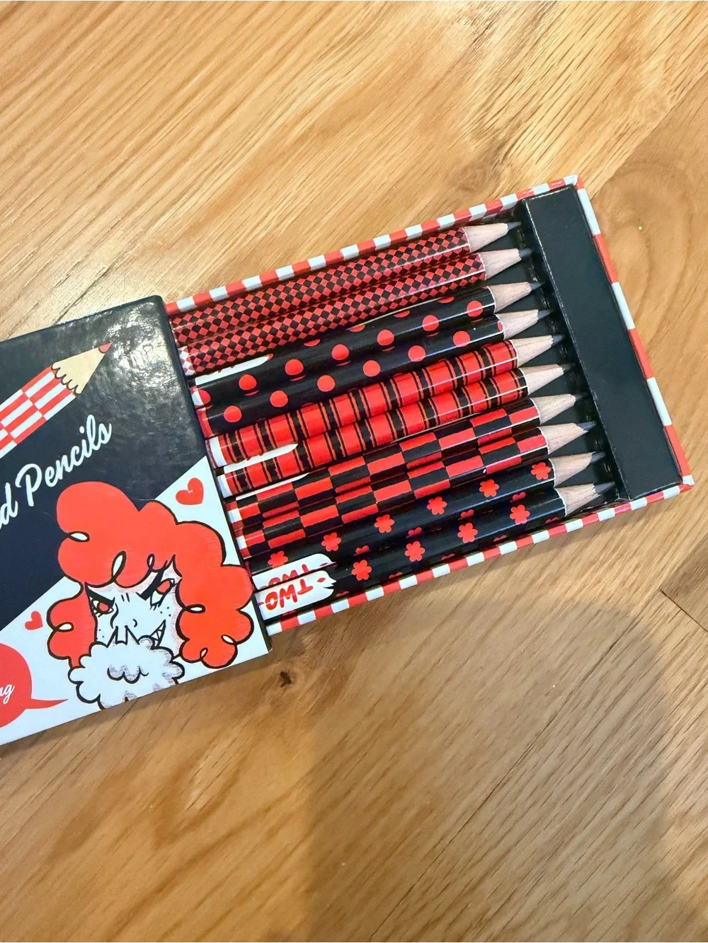 Tuesday Bassen Graphite & Red Bicolored pencils & case (10 pencils) Sassy Fun